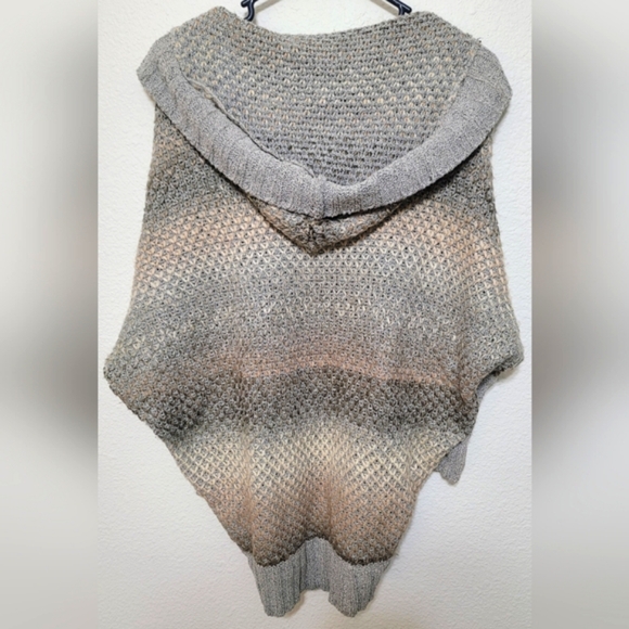 Simply Noelle Hooded Knit Sweater - Picture 2 of 6